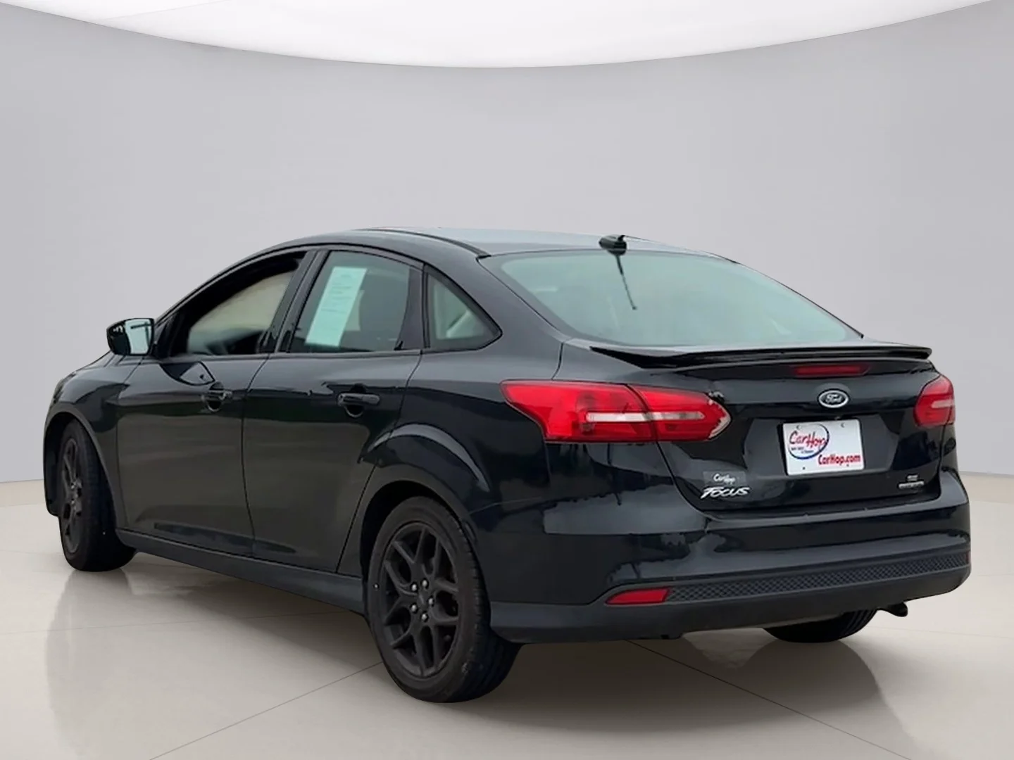 Used 2015 Black Ford SE image 3