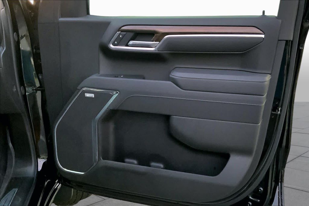 Used 2025 Black Chevrolet LT Trail Boss image 38