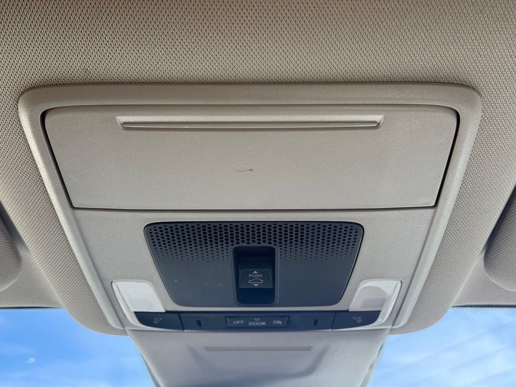 Used 2024 Gray Honda EX-L image 33