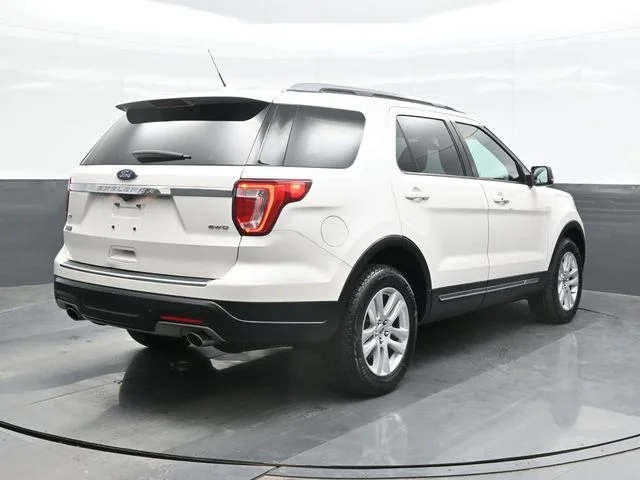 Used 2018 White Ford XLT image 9