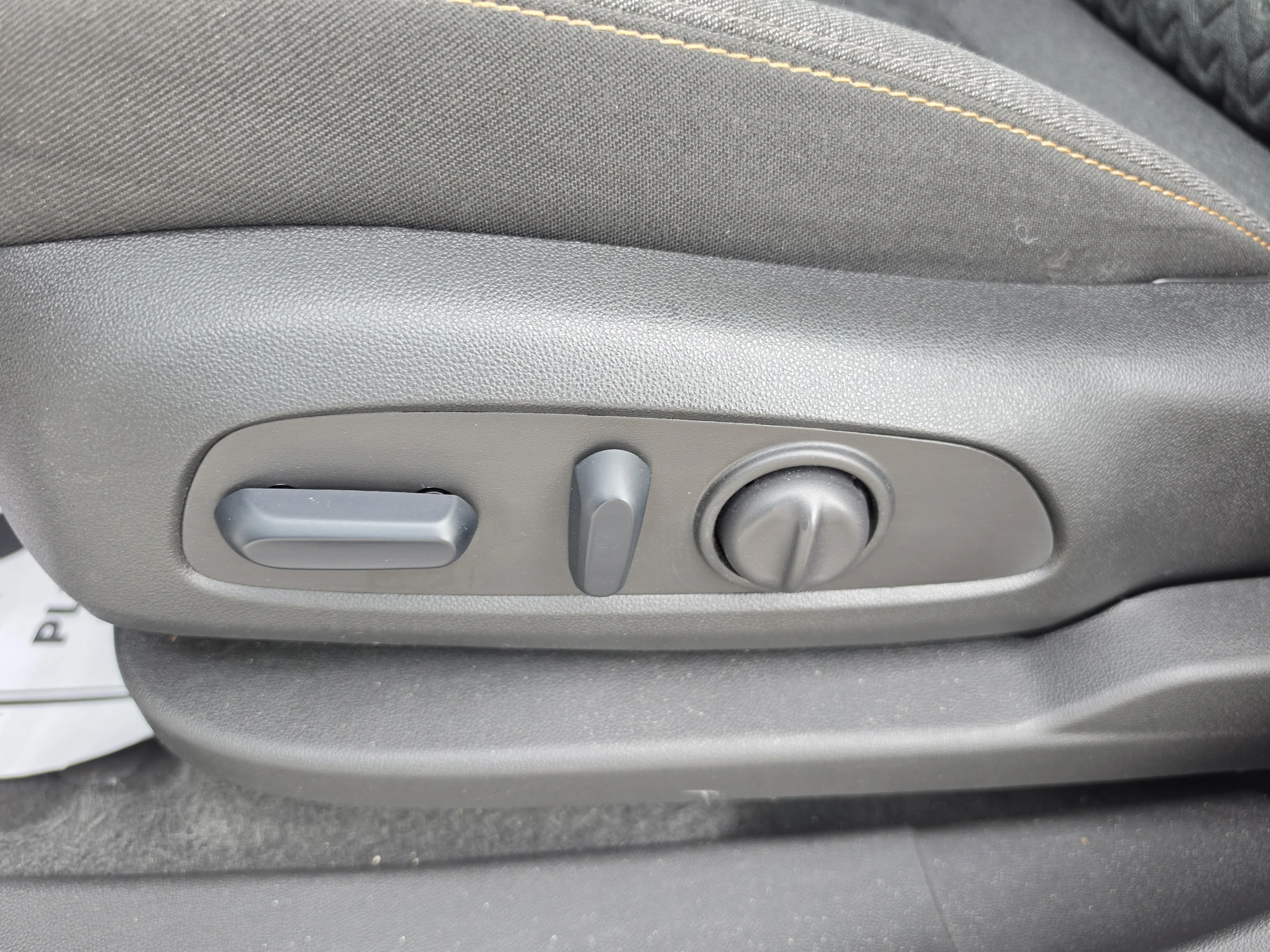 Used 2024 Summit White Chevrolet LT image 23