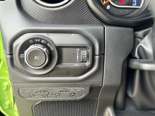 2025 Jeep Wrangler 4-Door Rubicon - Photo 19