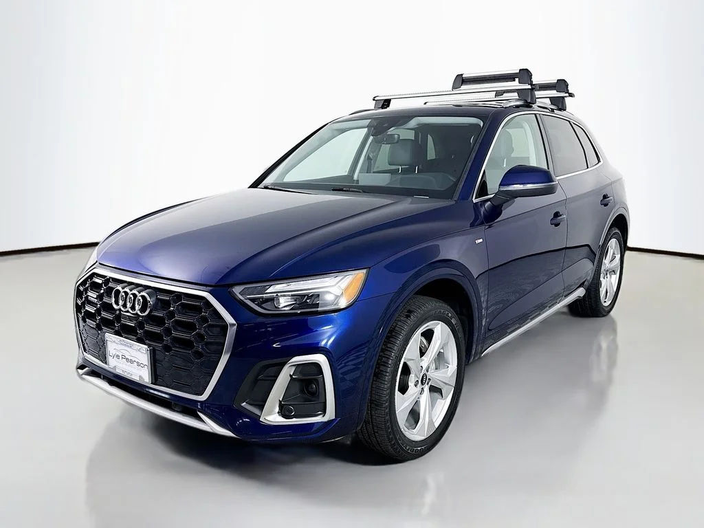 2022 Audi Q5 45 Premium Plus's photo