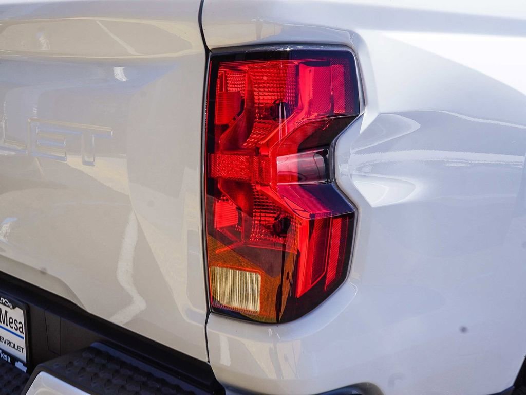 New 2026 Summit White Chevrolet LT image 7