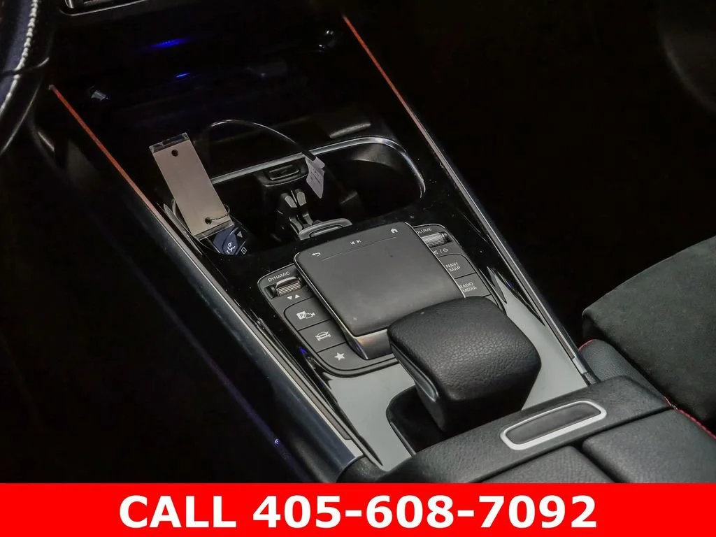 Used 2021 Blue Mercedes-Benz GLB 250 image 27