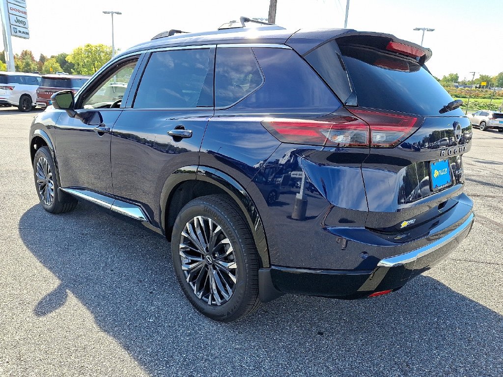 New 2026 Blue Nissan Platinum image 3