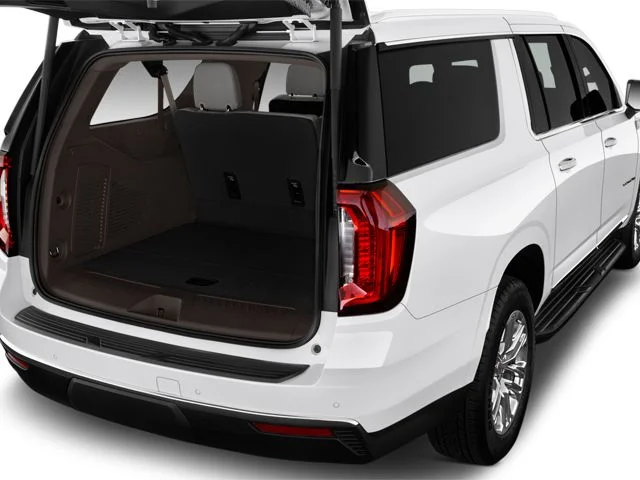 Used 2025 Summit White GMC AT4 image 7