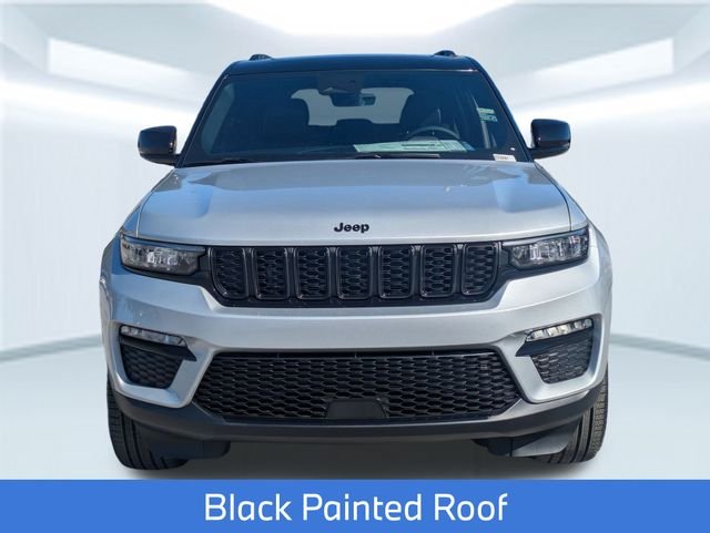 New 2025 Silver Zynith Exterior Paint Jeep Limited image 11