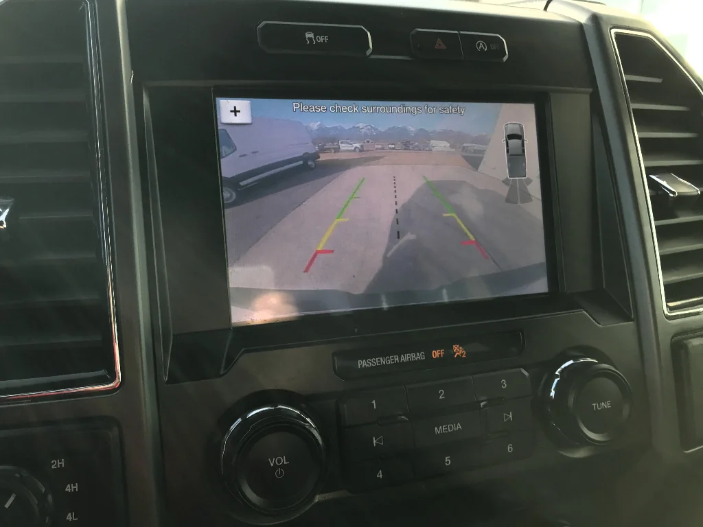 Used 2019 Oxford White Ford XLT image 16