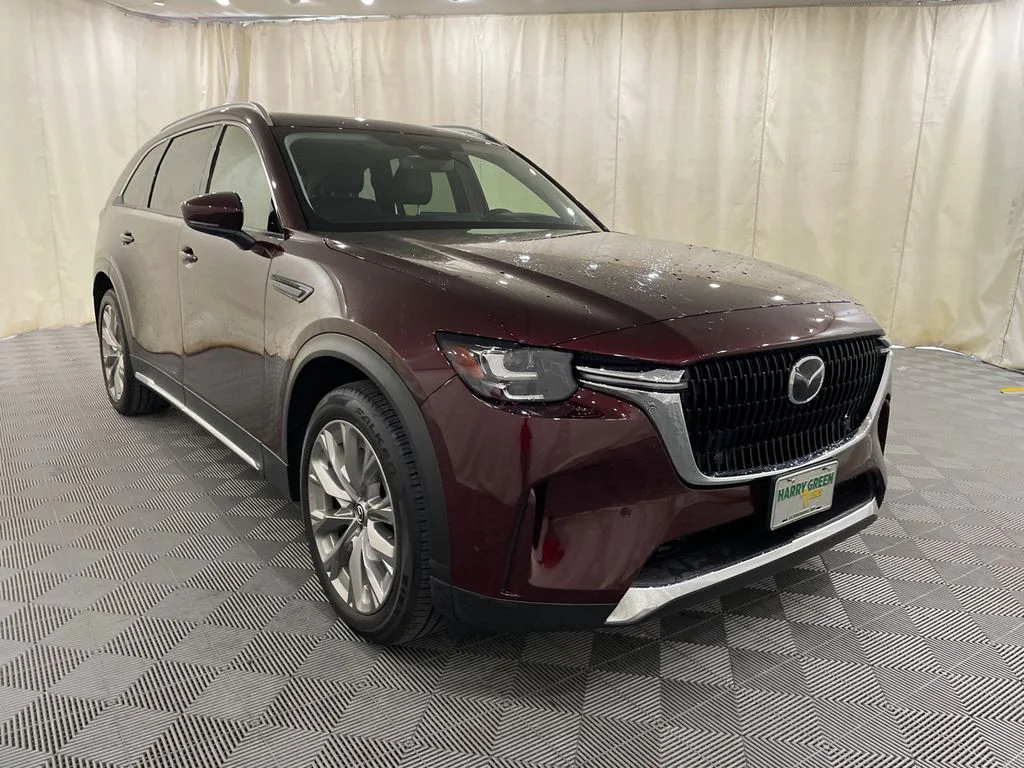 Used 2024 Artisan Red Premium Mazda 3.3 Turbo Premium image 4