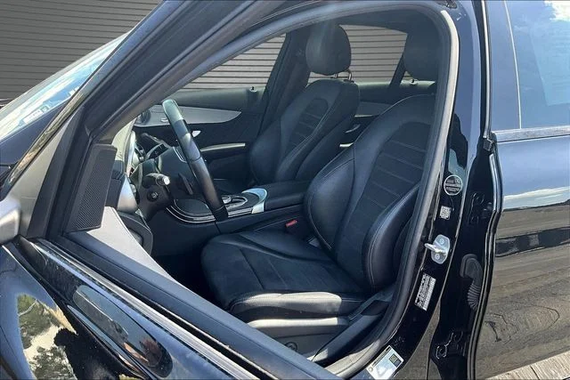 Used 2021  Mercedes-Benz C 300 image 21