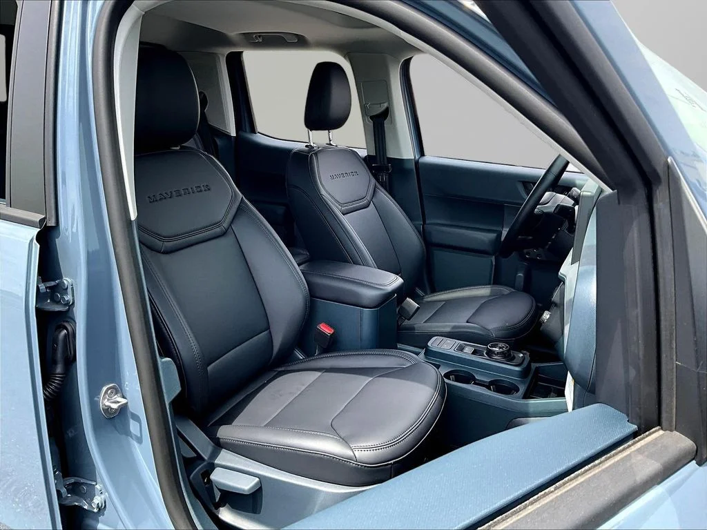 New 2026 Azure Gray Metallic Tri-Coat Ford Lariat® image 10