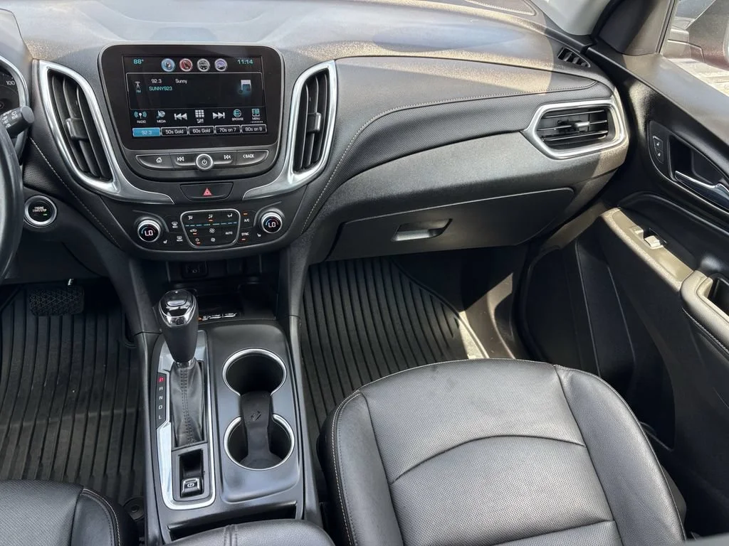 Used 2018 CAJUN RED TINTCOAT Chevrolet Premier image 30