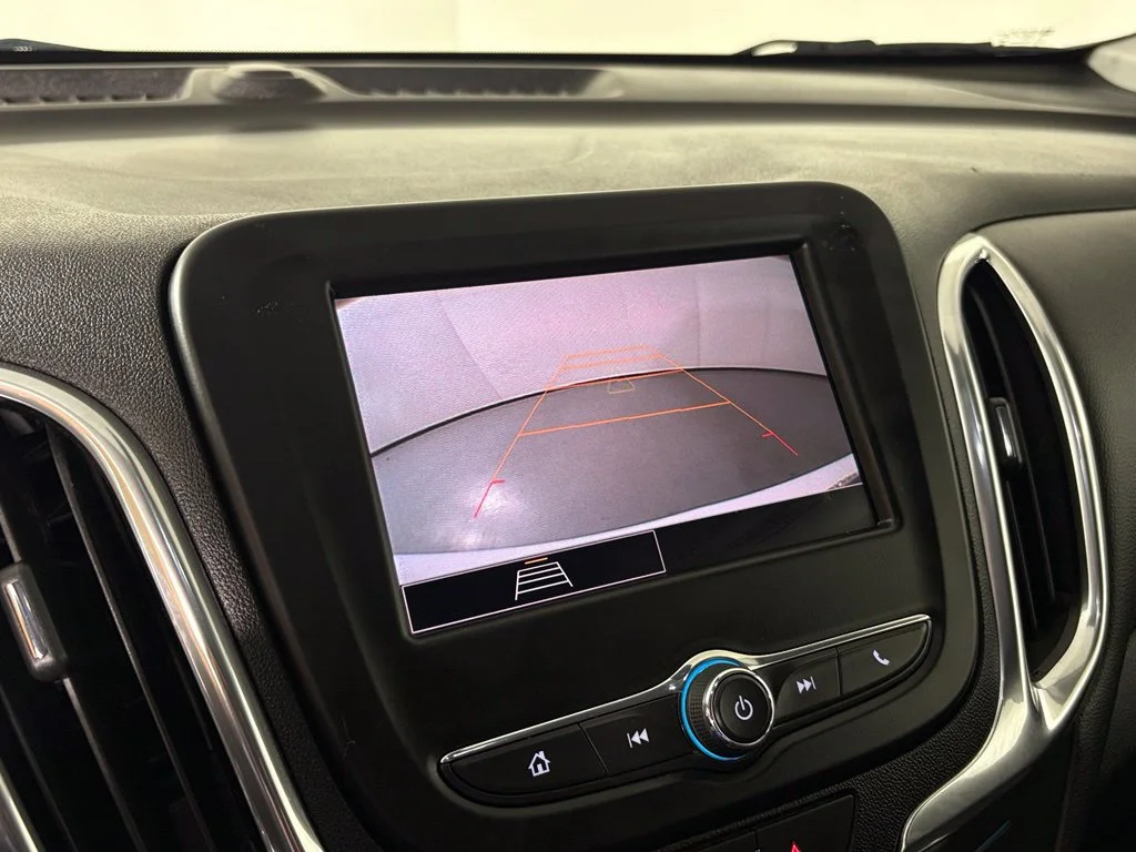 Used 2024 White Chevrolet LT image 26