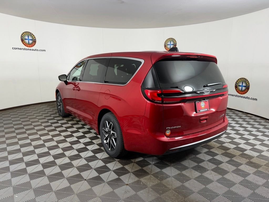 New 2027 Red Hot Pearl-Coat Exterior Paint Chrysler Limited image 22