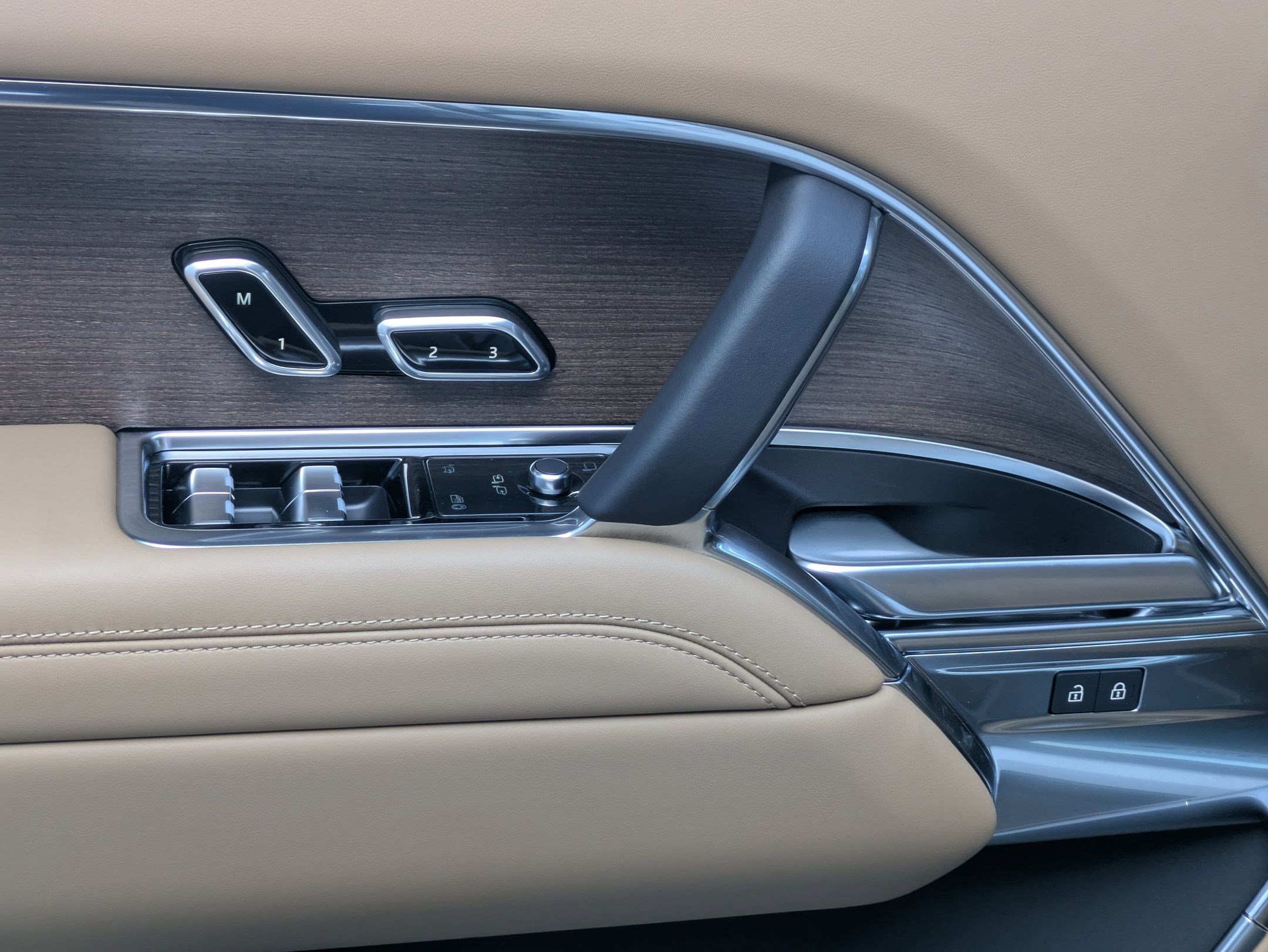 2026 Land Rover Range Rover SE - Photo 14
