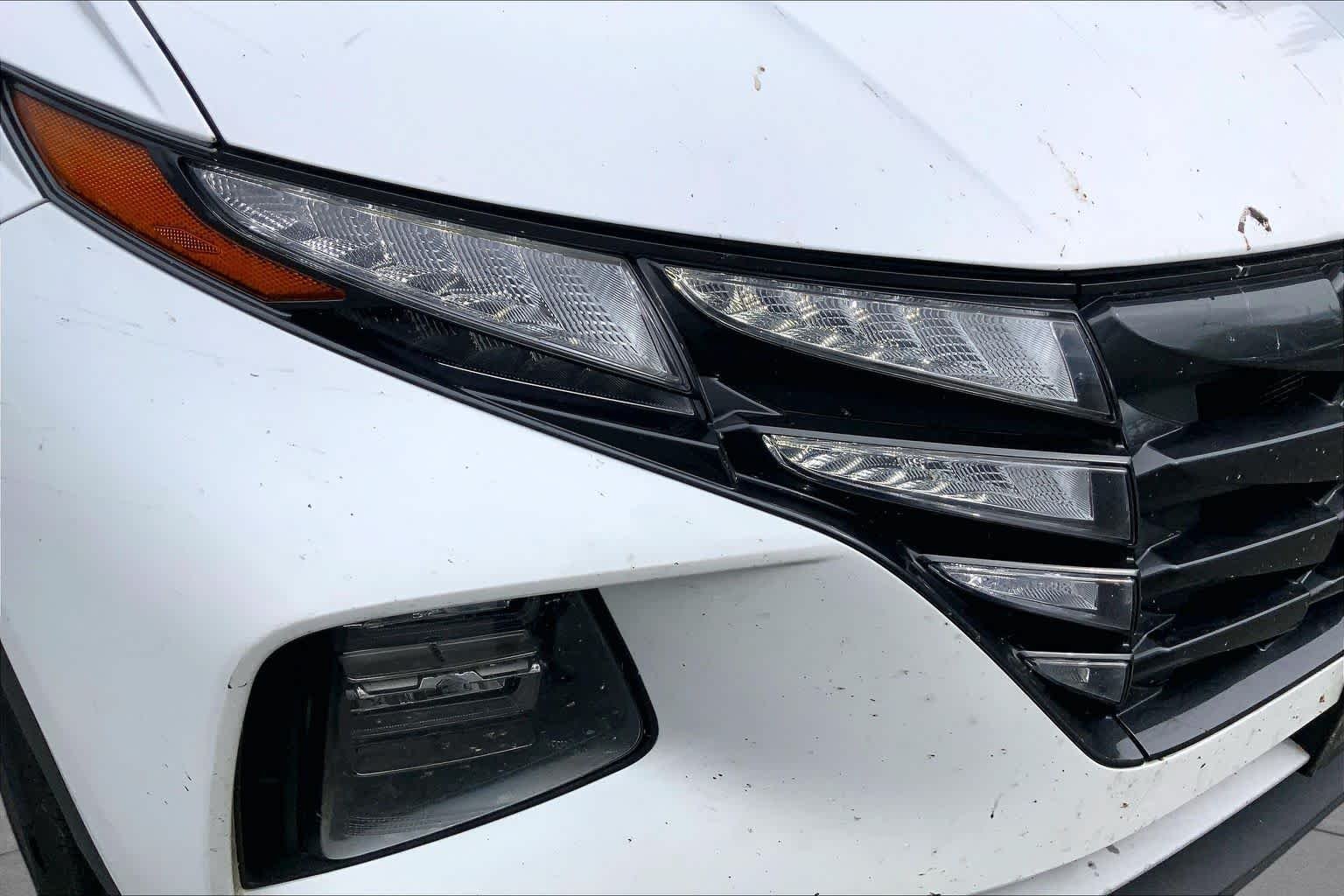 Used 2022 Quartz White Hyundai SEL image 28