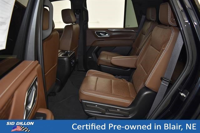 Used 2022 Midnight Blue Metallic Chevrolet High Country image 10