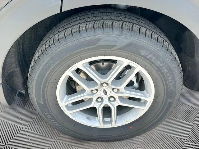 New 2026 Black Metallic Ford Active image 19