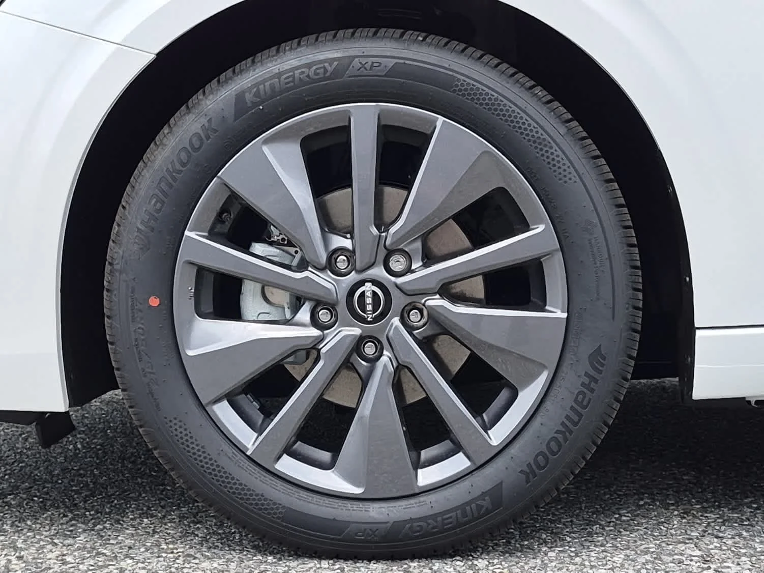 New 2026 Aspen White Tricoat Nissan SL image 6