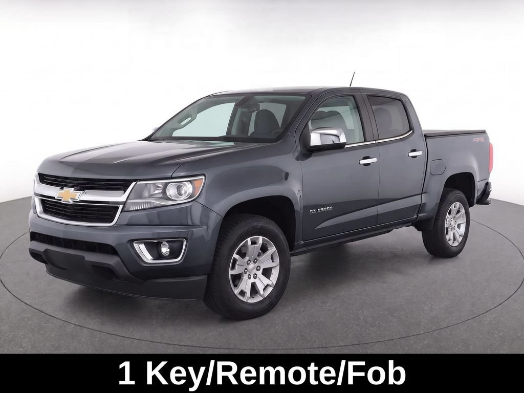 Used 2019 SHADOW GRAY METALLIC Chevrolet 4WD LT image 3