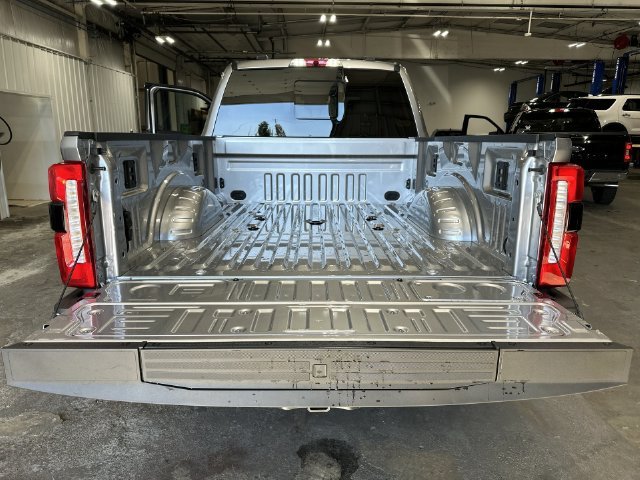 New 2027 Silver Ford XLT image 25