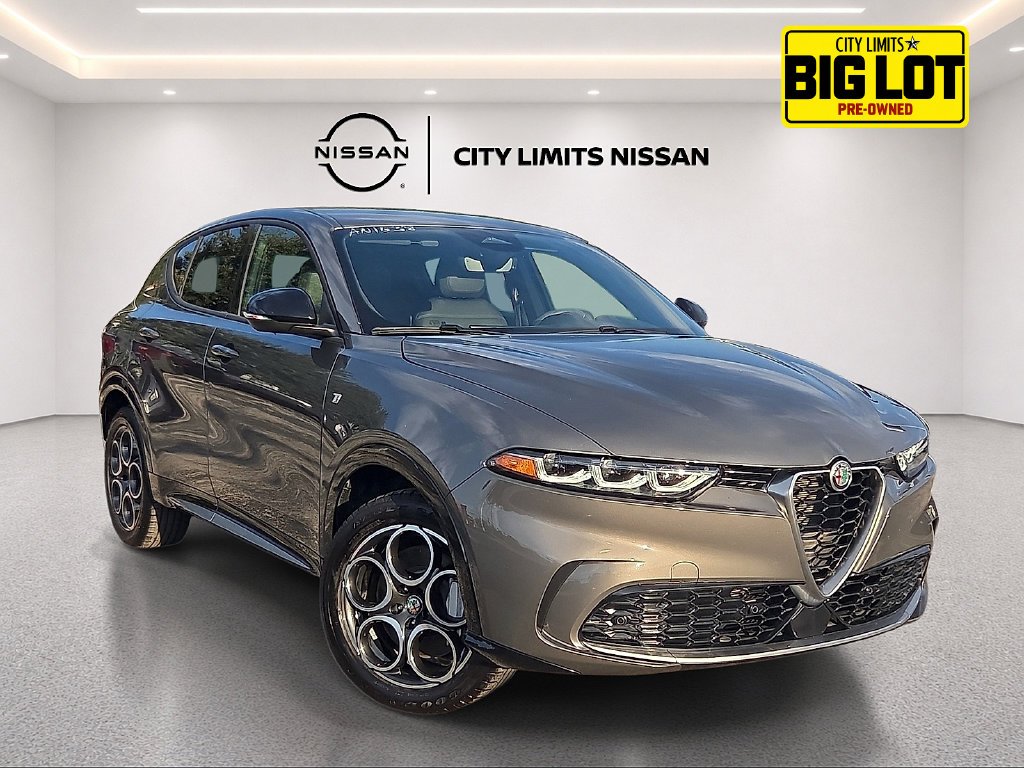Used 2024 Silver Alfa Romeo Ti image 1