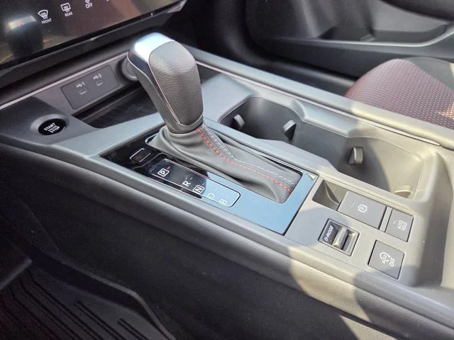 New 2026 Atlantic Gray Metallic / Super Black Two-tone Nissan SR image 19