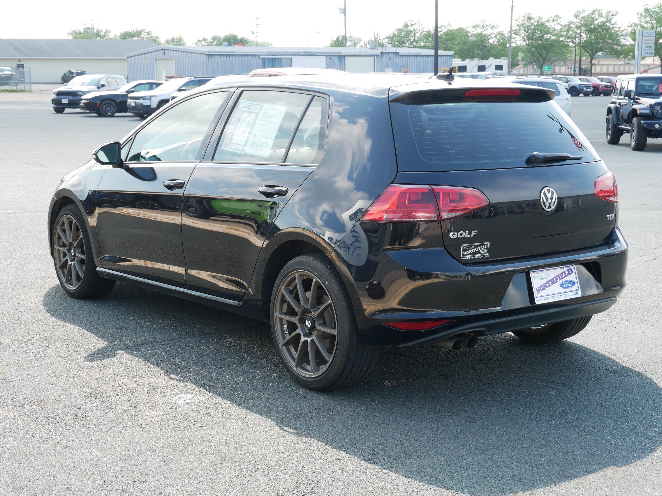 Used 2015 Black Volkswagen  image 6