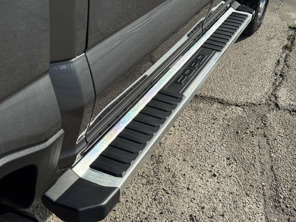 Used 2025 Gray Ford Lariat image 18