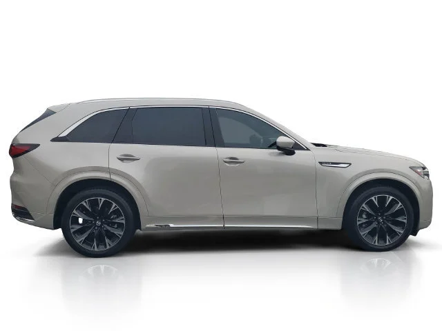Used 2025 Platinum Quartz Mazda S Premium Package image 8