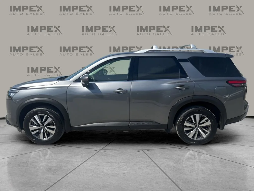 Used 2025 Gray Nissan SL image 2
