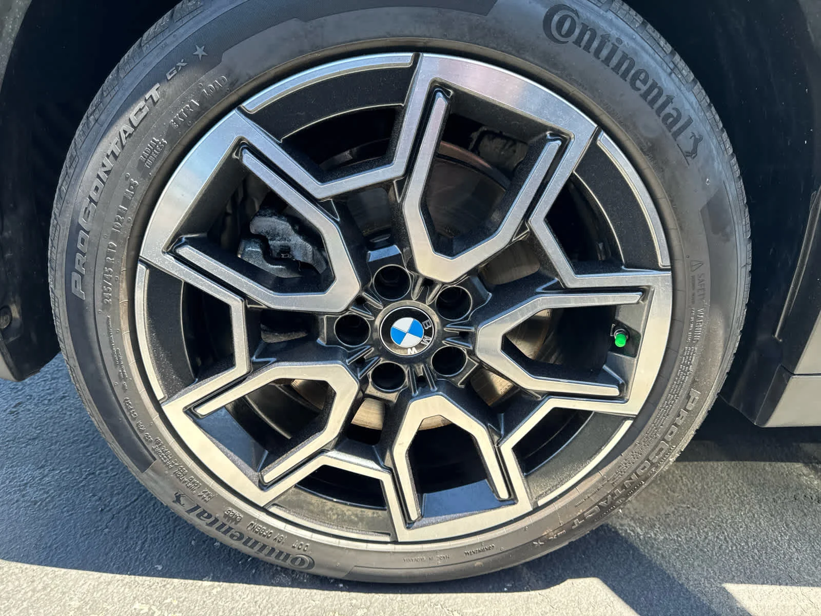 Used 2025 Black Sapphire Metallic BMW xDrive28i image 22