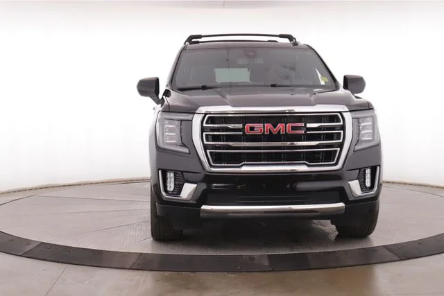 Used 2022 Black GMC SLT image 12