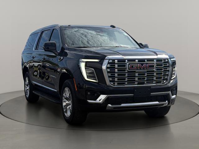 2025 GMC Yukon Denali AWD's photo