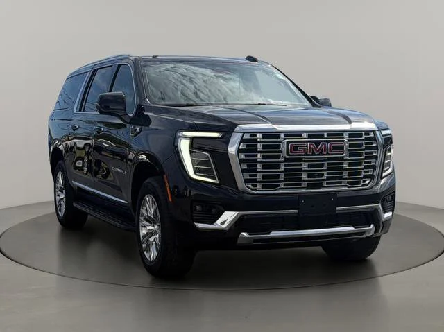 2025 GMC Yukon Denali AWD's photo