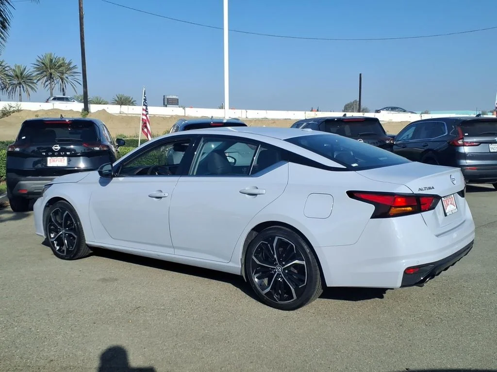 Certified Used 2023 Gray Nissan 2.5 SR image 9