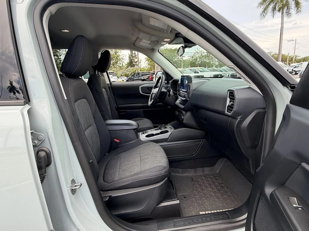 Used 2021 Green Ford Big Bend image 17