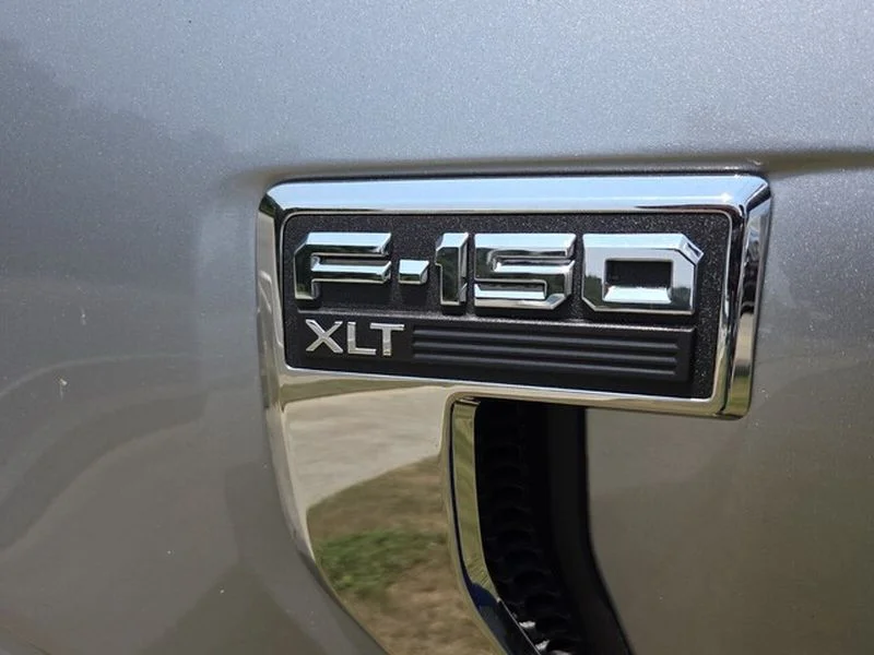 New 2026 Iconic Silver Metallic Ford XLT image 6