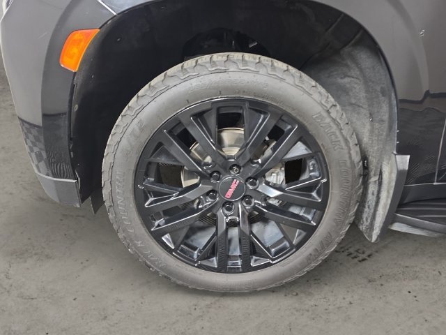Used 2021 Black GMC SLT image 9