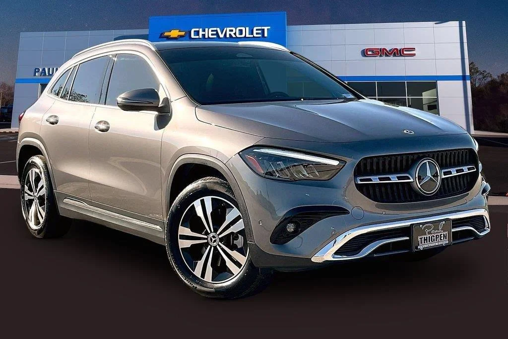 Used 2025 Gray Mercedes-Benz GLA 250 image 10