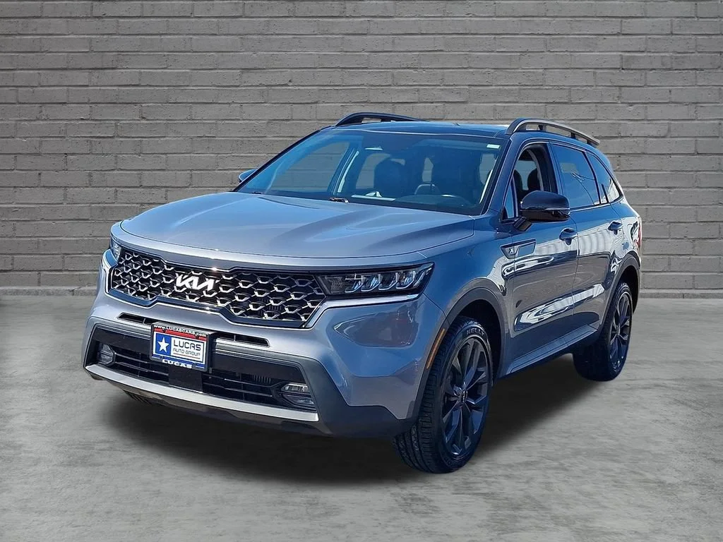 Used 2023 Silver Kia X-Line EX image 5
