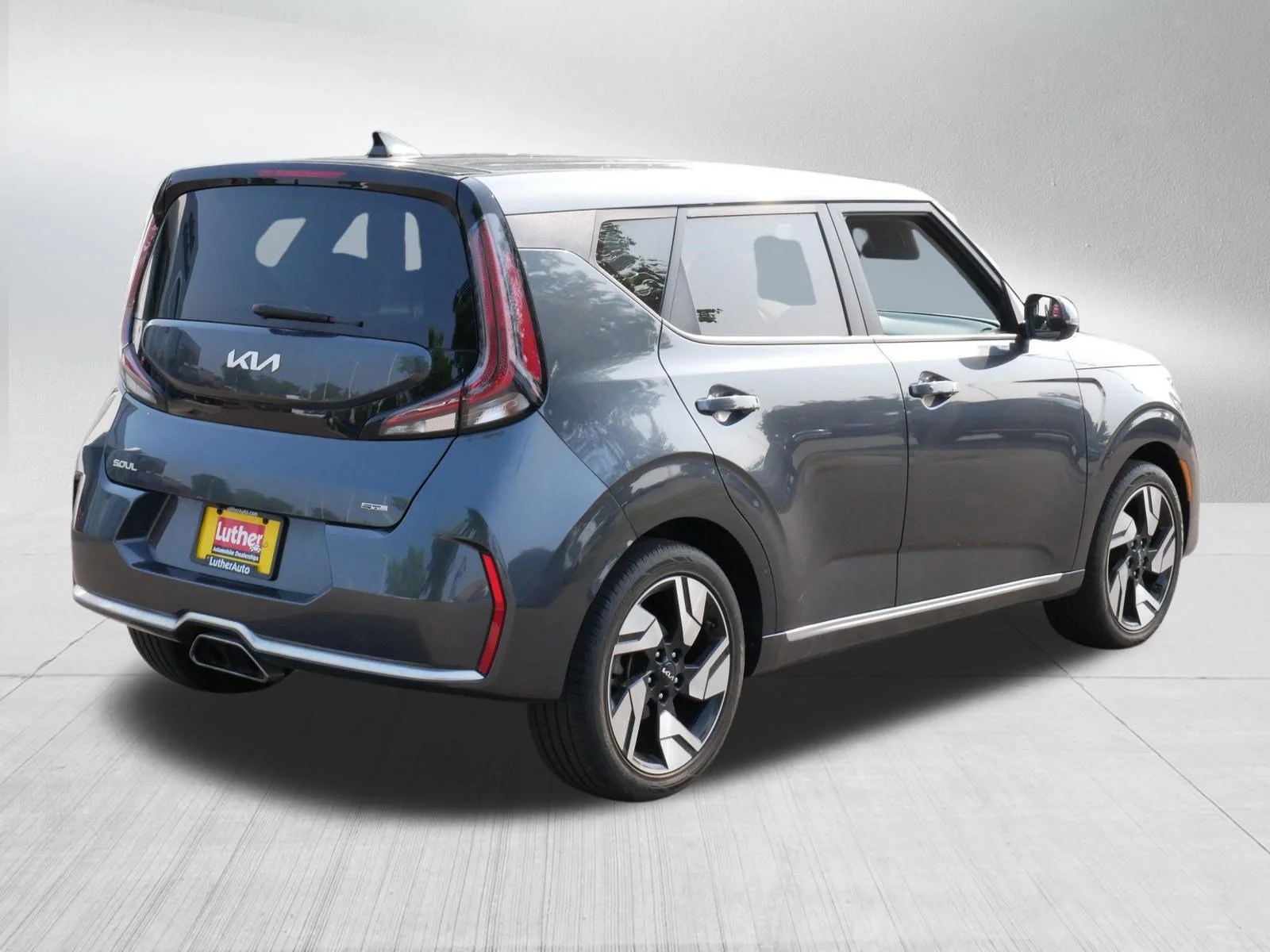 Used 2023 Gravity Gray Kia GT-Line image 7