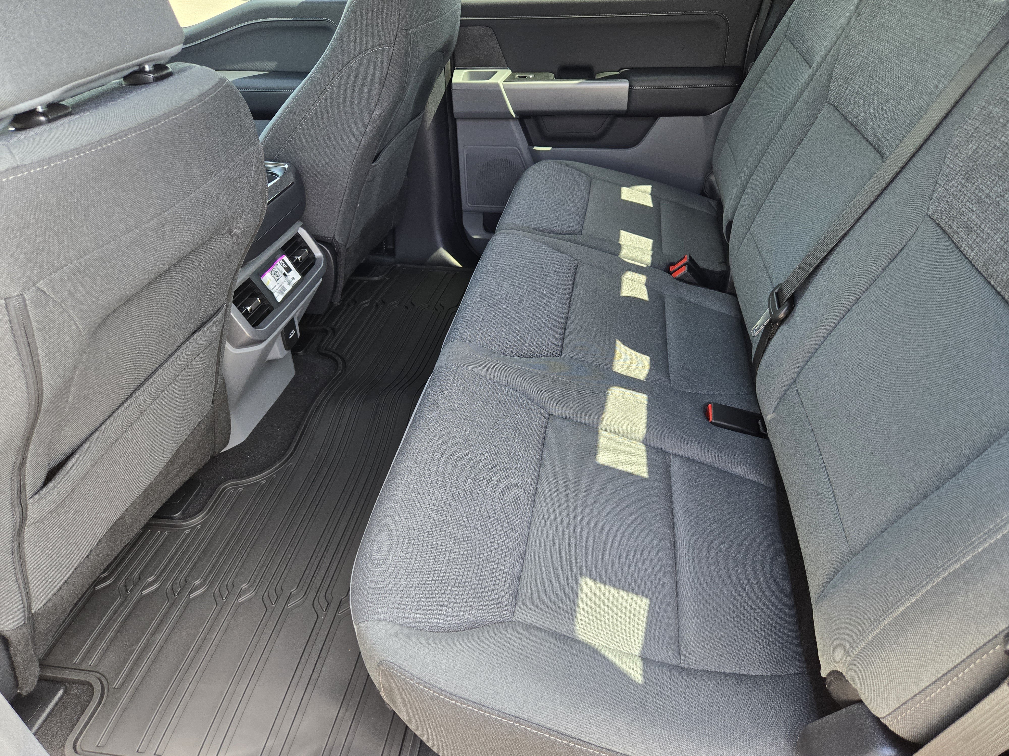 New 2026 Carbonized Gray Metallic Ford XLT image 19