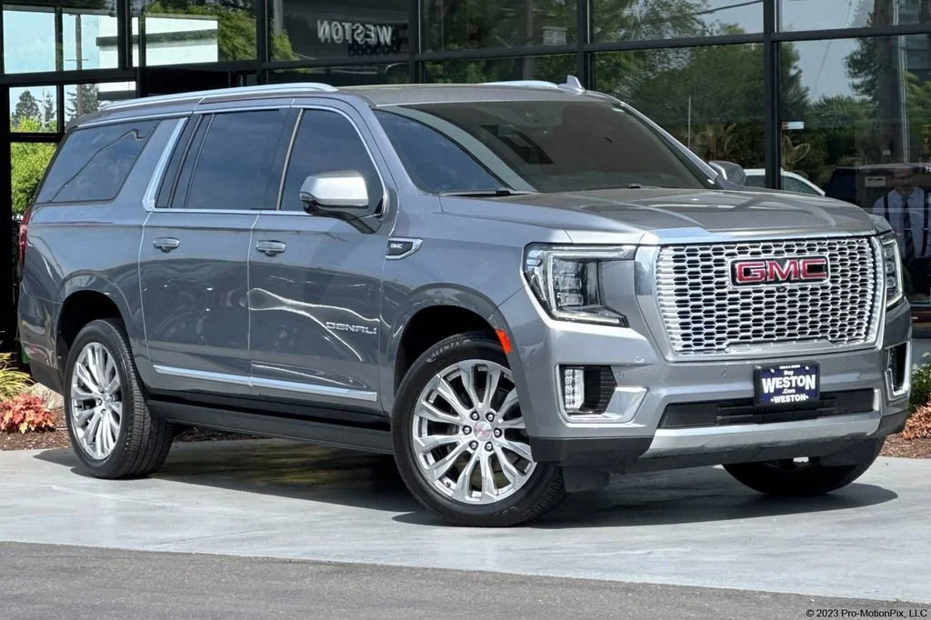 2022 GMC Yukon Denali AWD's photo