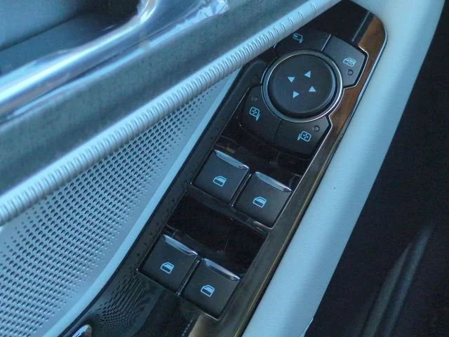 New 2026 Carbonized Gray Metallic Ford Platinum™ image 25