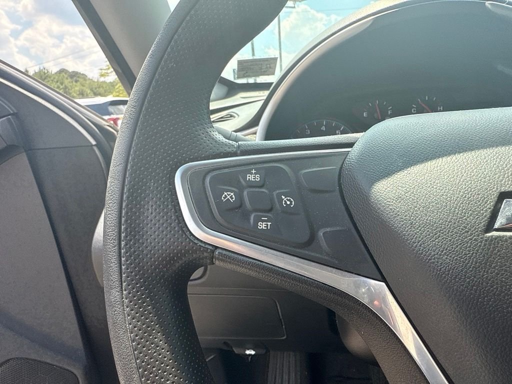Used 2022 Gray Chevrolet LT image 10