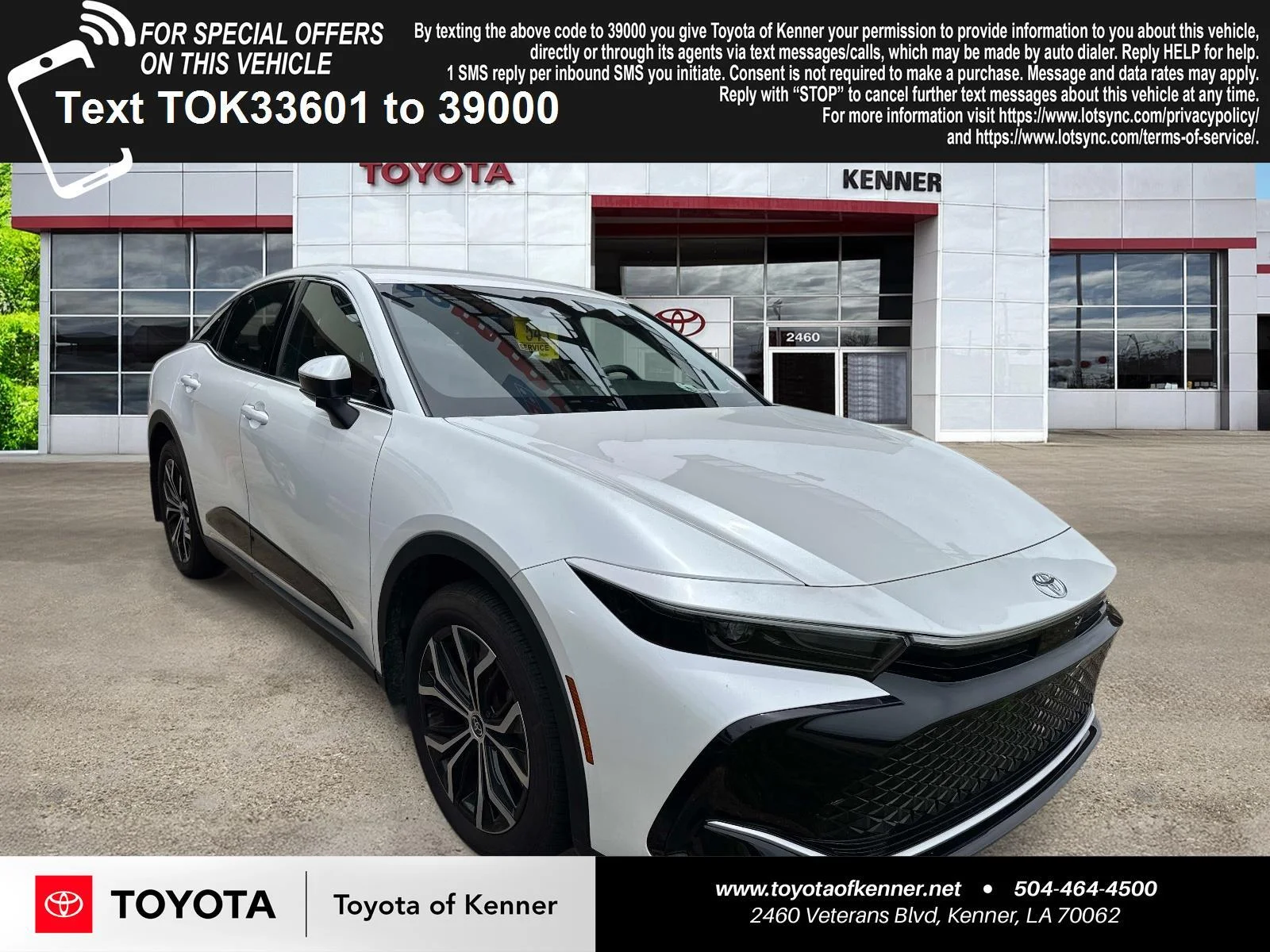Used 2023 Oxygen White Toyota XLE image 1
