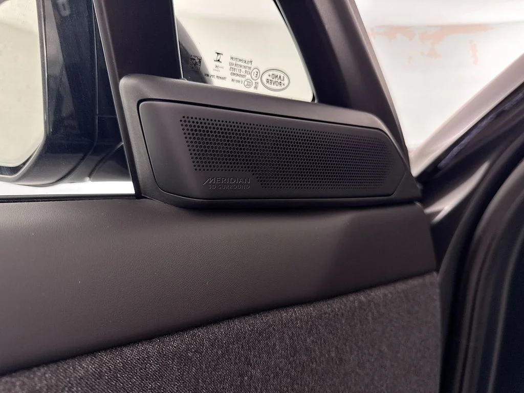 New 2026 Carpathian Grey Land Rover SE image 19
