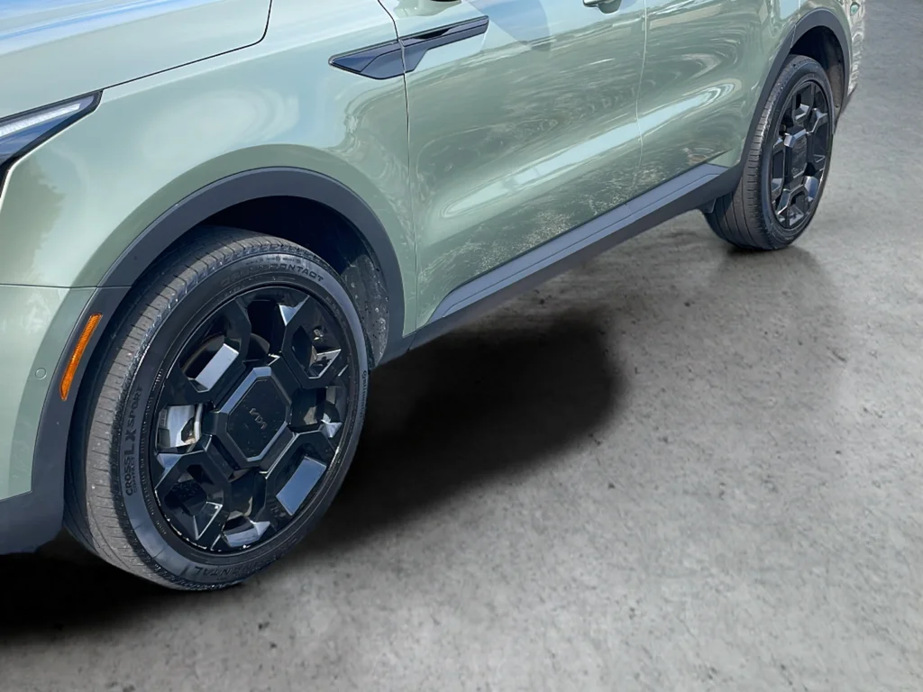Certified Used 2025 Green Kia X-Line SX Prestige image 44
